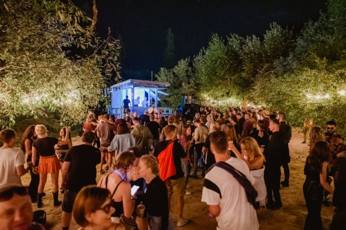 EC_Special se mută la Cluj, care devine un oraș vibrant cu muzică live și instalații de lumină spectaculoase